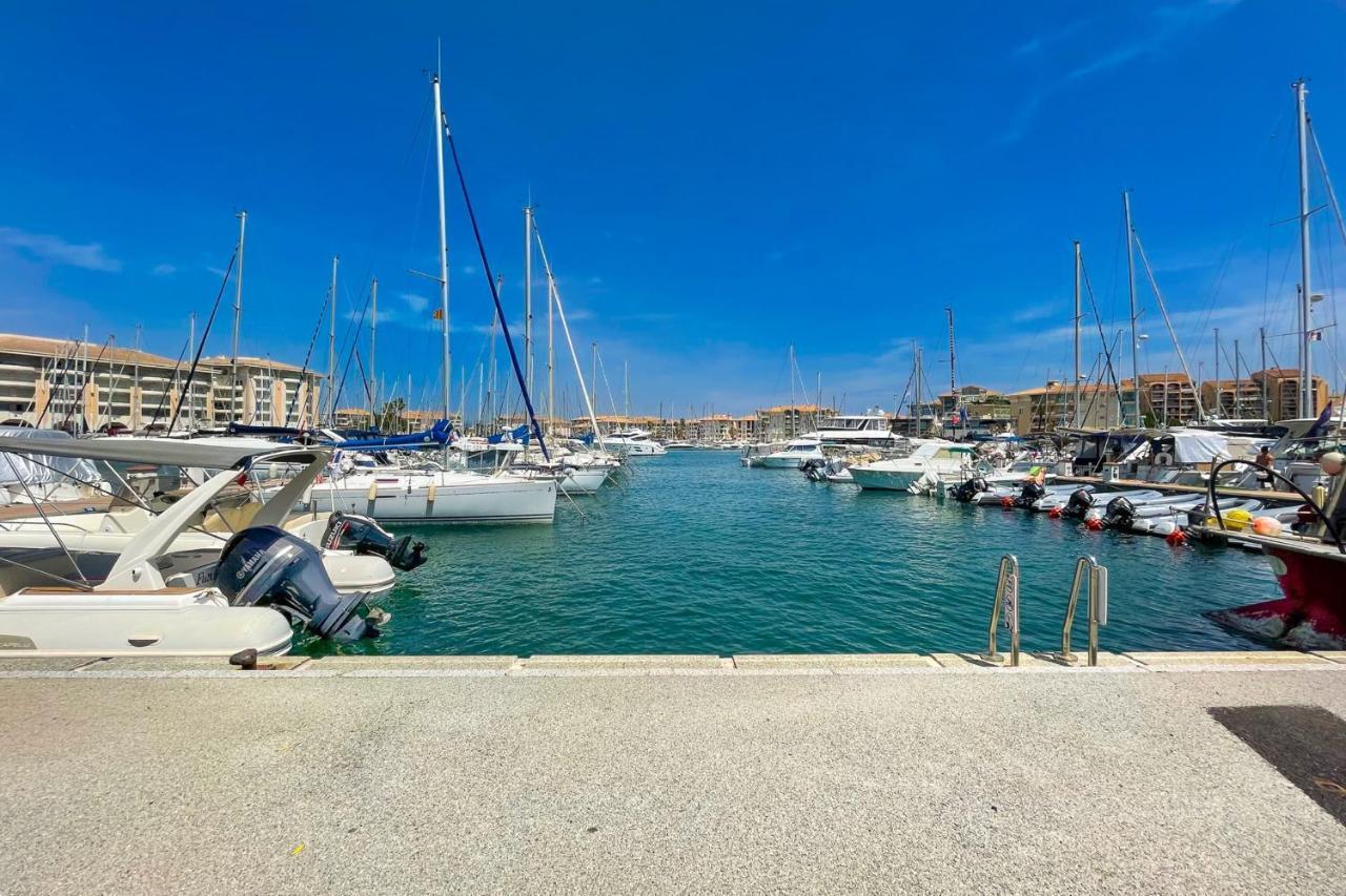 Superb With Garden Near The Sea Frejus